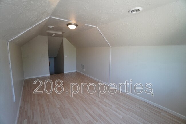 Building Photo - 12303 W Abram Dr