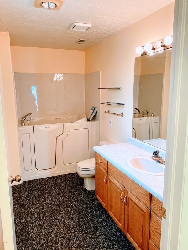 Building Photo - 2330 S Adonis Cir
