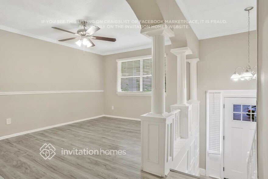 Building Photo - 2300 Pebble Rock W