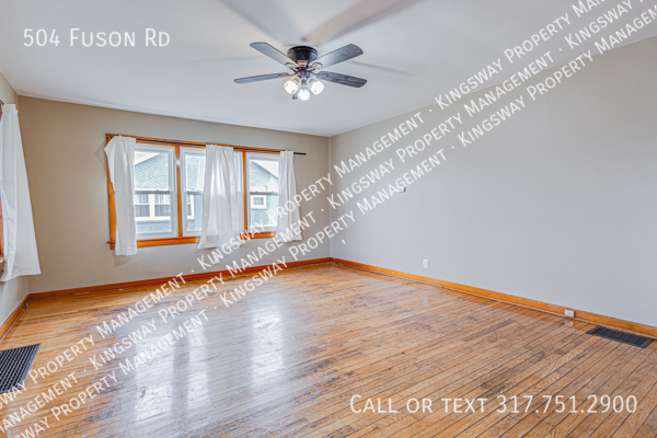 Building Photo - 504 W Fuson Rd