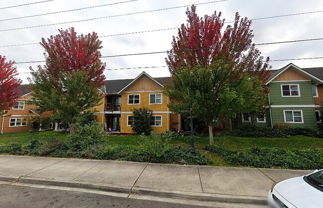 Building Photo - 525 McCurdy Rd