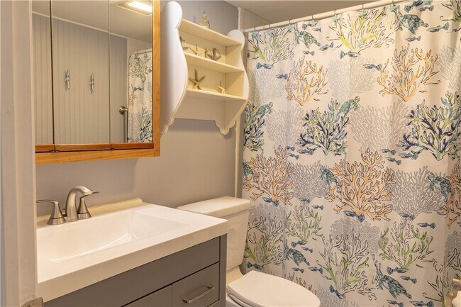 Building Photo - 4141 Ocean Dr