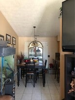 Building Photo - 89 N Paradise Way
