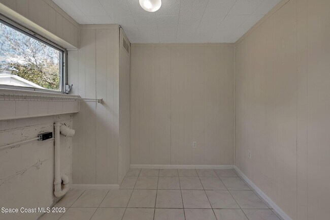 Building Photo - 140 Brandy Ln