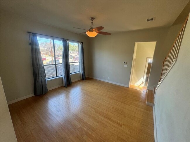 Building Photo - 1814 Maple Ave