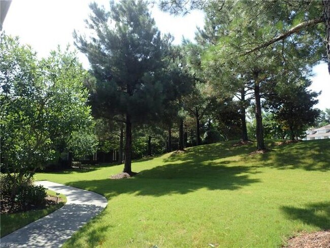 Building Photo - 2 bedroom in Virginia Beach VA 23455