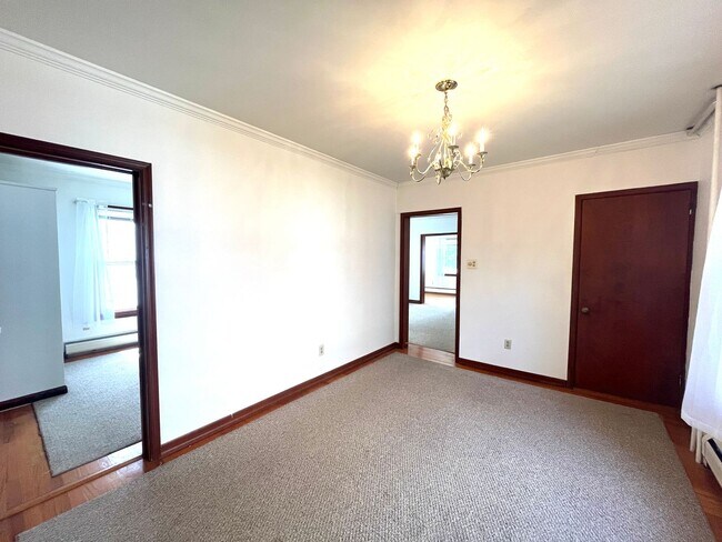 Building Photo - 40 W Caracas Ave