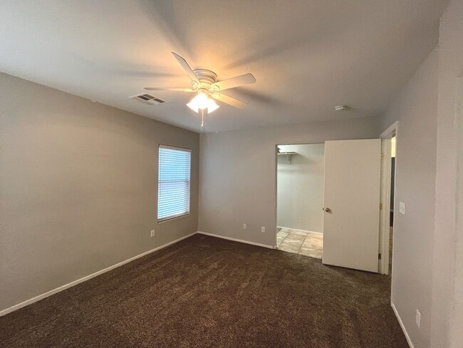 Building Photo - 1847 sq ft, 2 story, 4 Bedroom, 2 1/2 bath, 2 Car Garage home in the Vibrant city of Las Vegas.