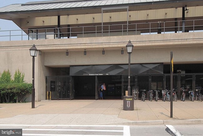 Building Photo - 101 N West St