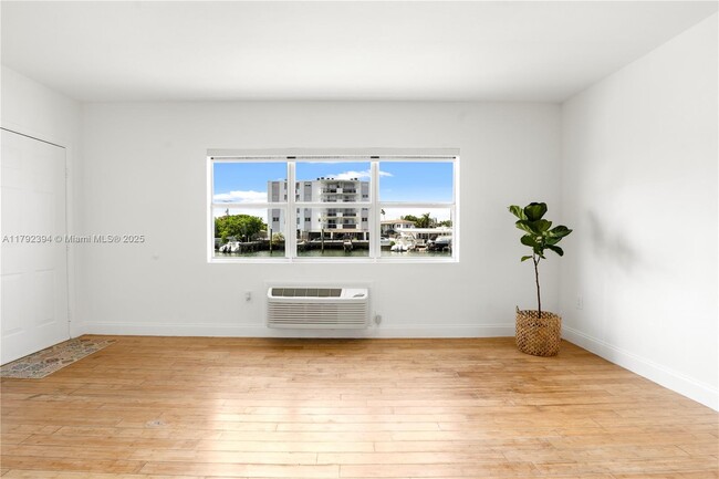 Building Photo - 8080 Tatum Waterway Dr