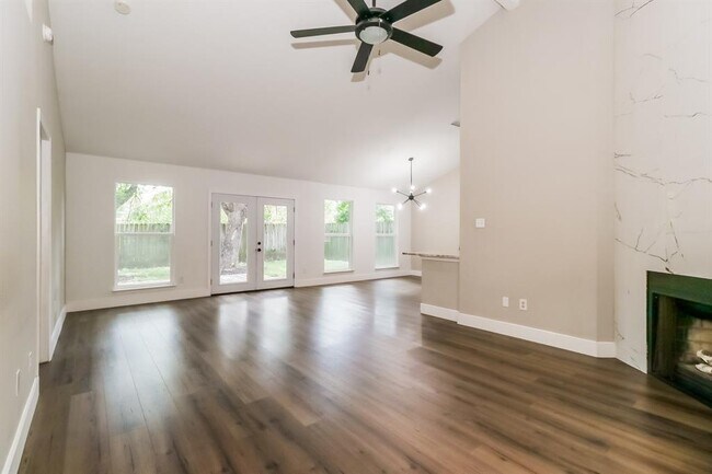 Building Photo - 6323 Avery Island Ave