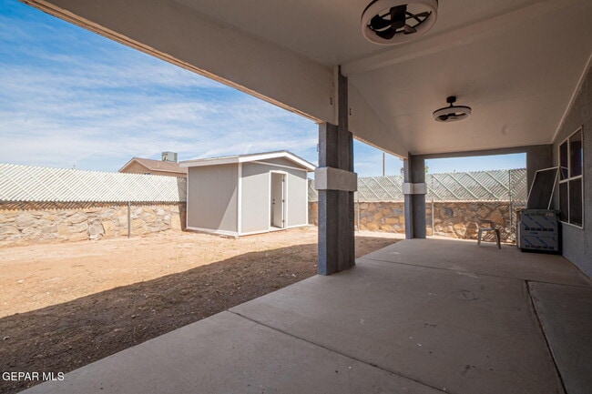 Building Photo - 3929 Tierra Marfil Rd