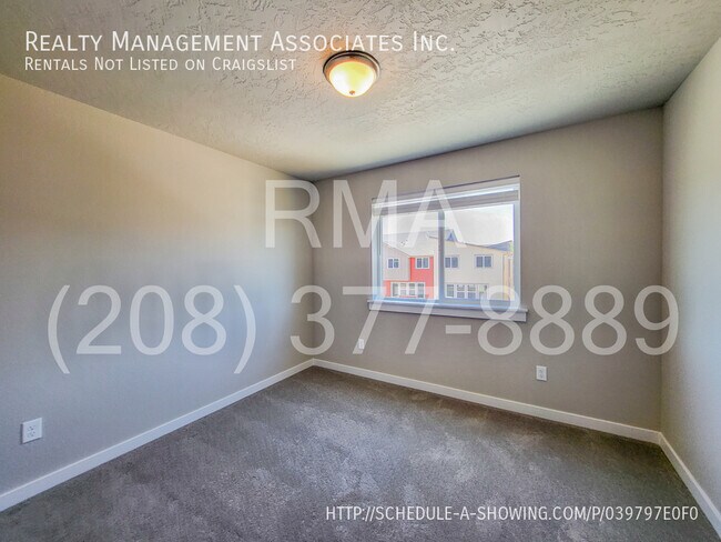 Building Photo - Brand New Luxury 4 Bedroom Townhome in Wes...
