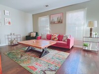 Building Photo - 9813 Starwood Dr