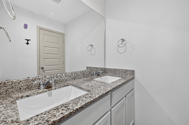 Building Photo - 1722 Bryson Heights Dr