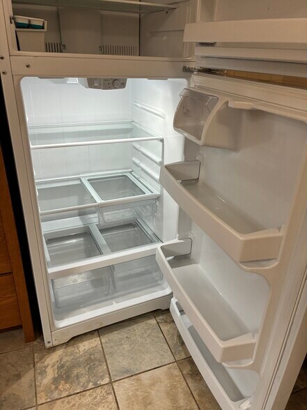 Building Photo - 5508 SE Harold St