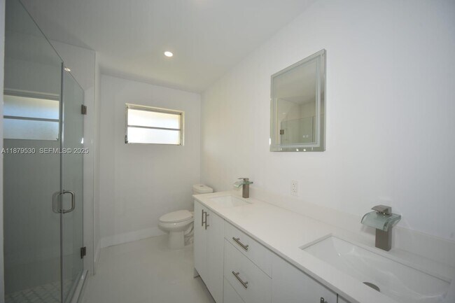 Building Photo - 18601 SW 97th Ct