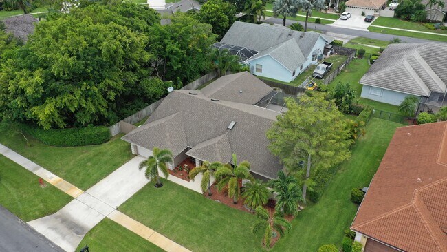 Building Photo - 1835 Staimford Cir