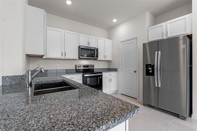 Building Photo - 7261 Big Cedar Aly