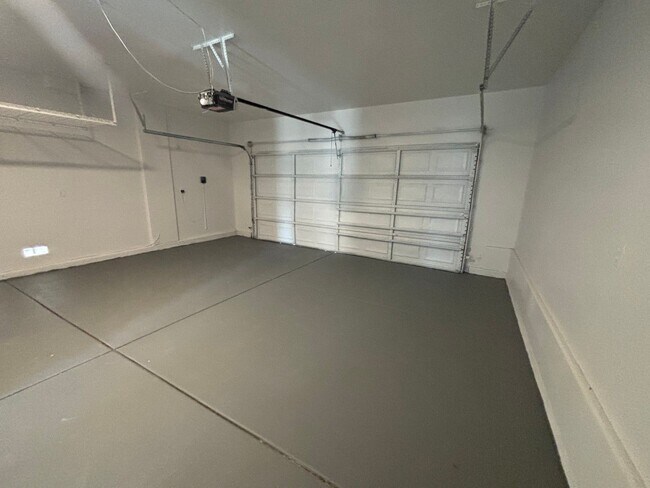 Building Photo - Spacious 4Br/3Ba Home in Galena Pointe – in North Las Vegas