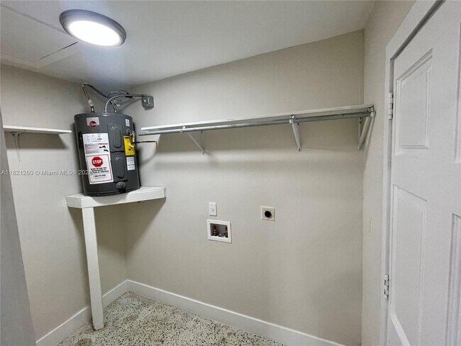 Building Photo - 1129 SW 11th Ave