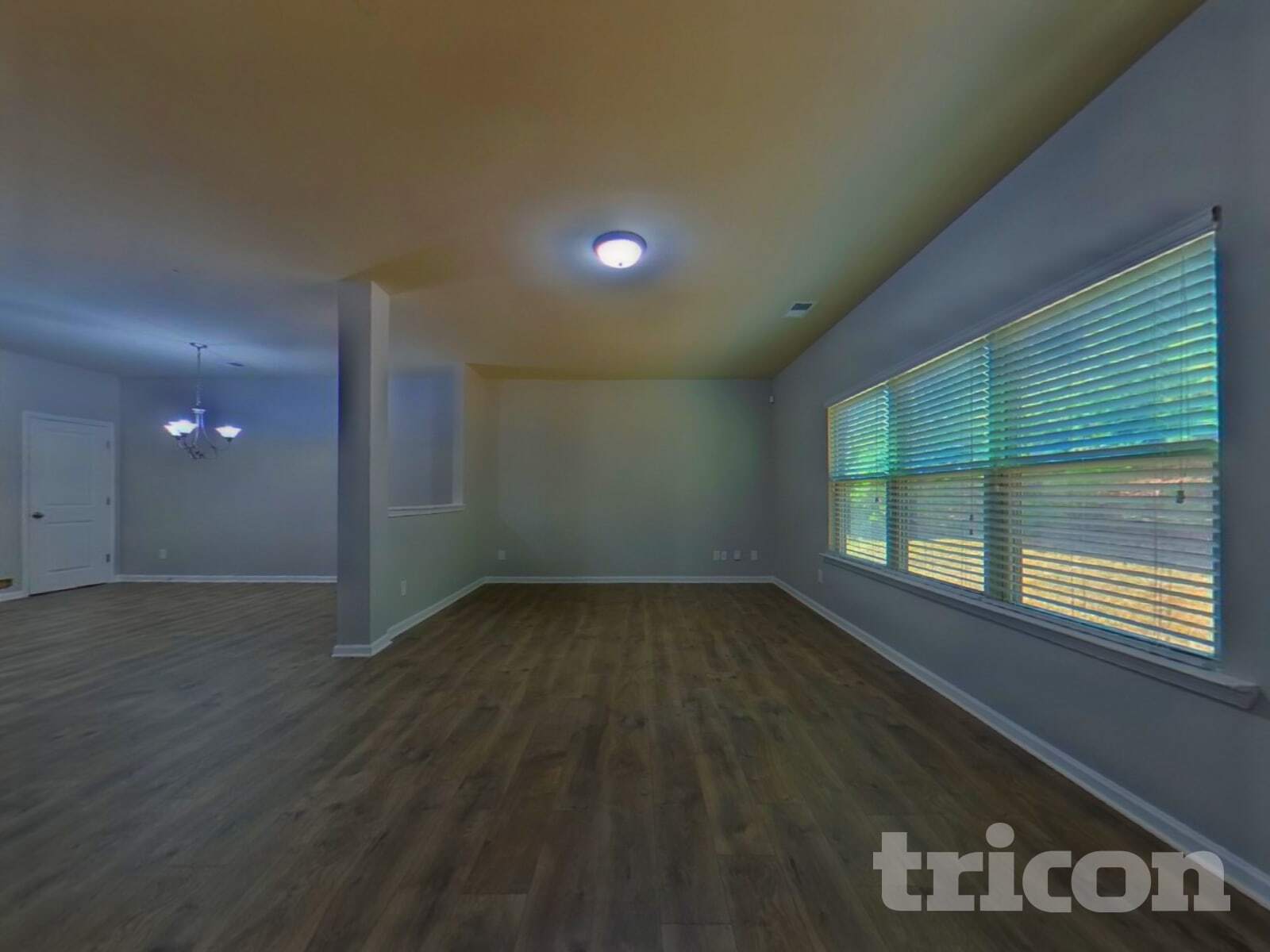 Building Photo - 3303 Lowland Dr