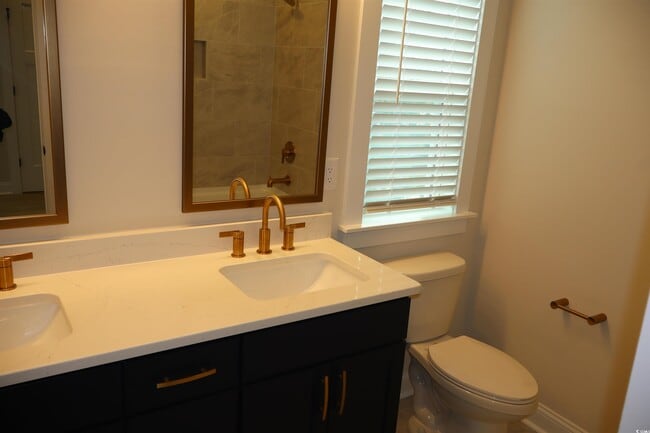 Building Photo - 8459 Waltzing Waves Ct