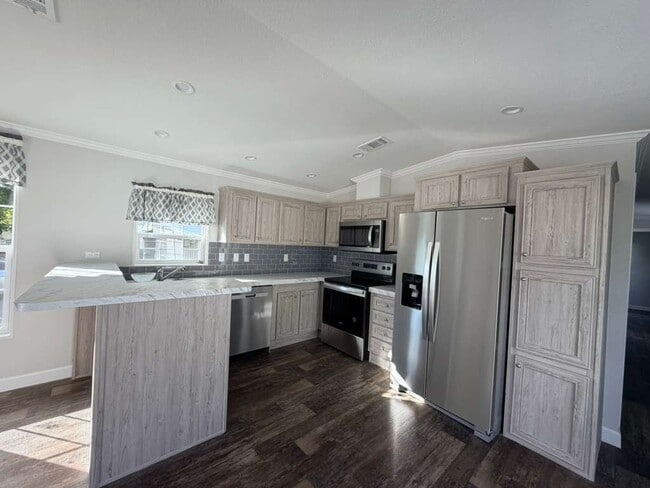 Building Photo - 5391 SW 35th Ct