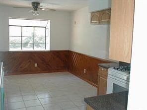 Building Photo - 4011 Alshire Dr