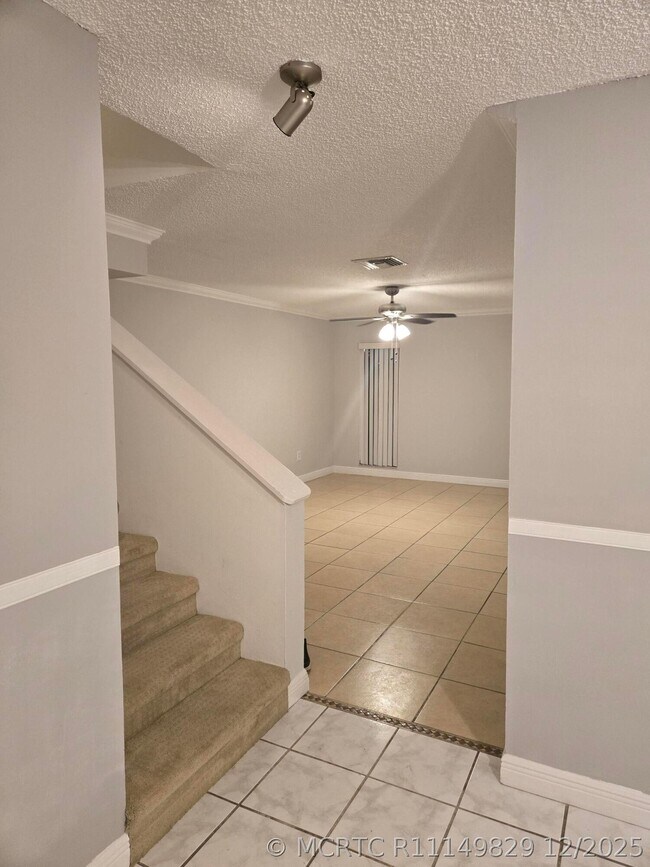 Building Photo - 4844 Alder Dr
