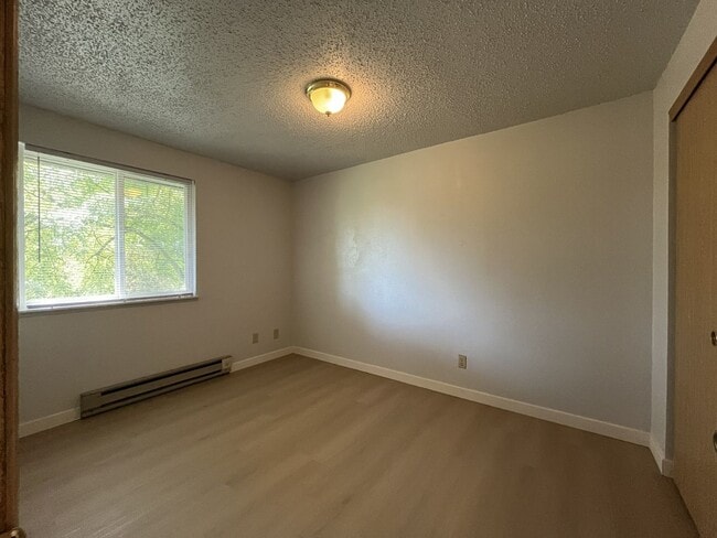 Building Photo - 8332 SW 21st Ave
