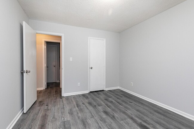 Building Photo - 121 Noel Ann Ct