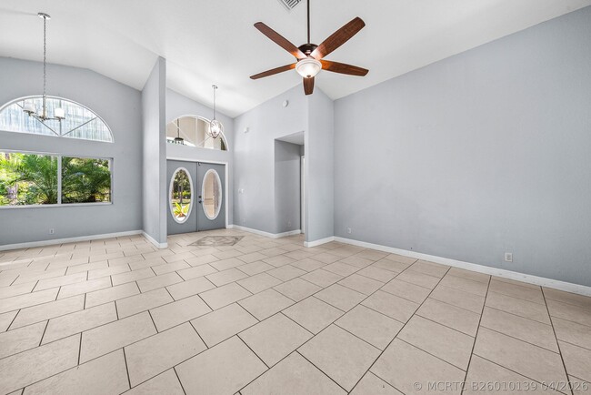 Building Photo - 16105 Temple Blvd