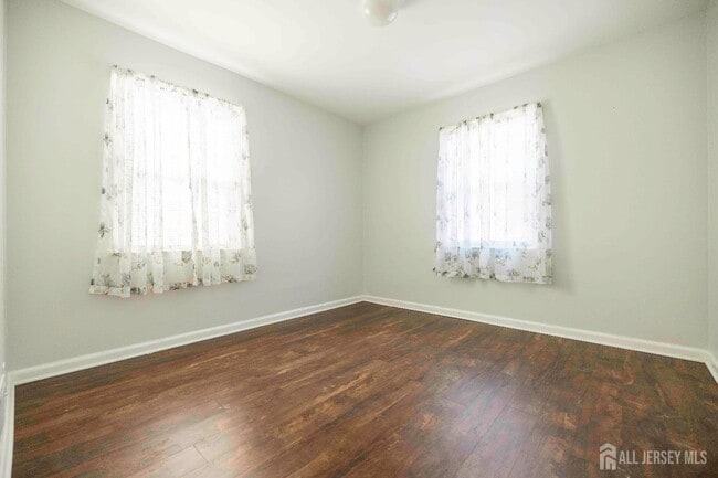 Building Photo - 301 Central Ave