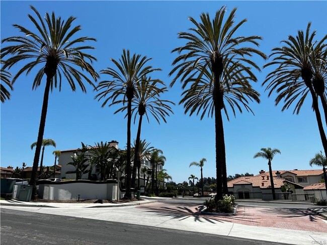 Building Photo - Escape to Your Coastal Oasis in Laguna Niguel