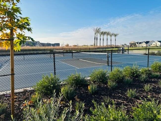 Building Photo - $500 Move In Bonus $2,695 Heritage Grove 3 Bed+Loft Home, Solar, Clovis & Shepherd - Plum Tree Ave.