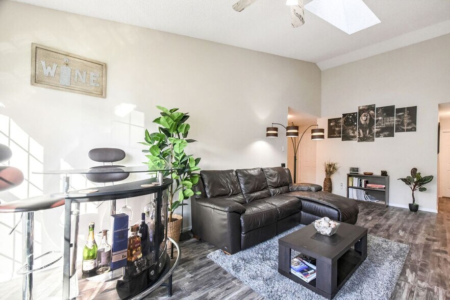 Building Photo - 1107 Huntmaster Terrace NE