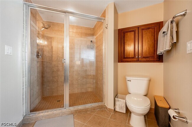 Building Photo - 2825 Palm Beach Blvd