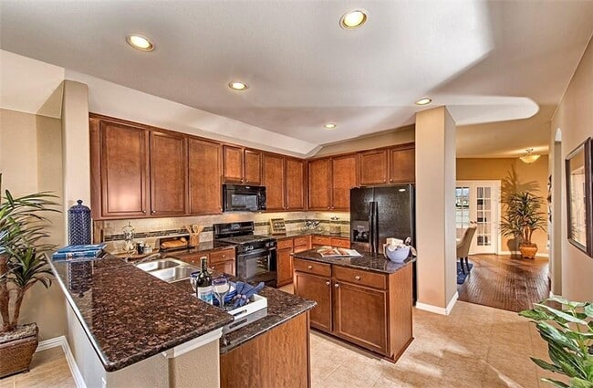 Building Photo - Brand new Beazer home,never lived in,highl...