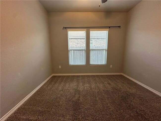 Building Photo - 1015 Santa Catalina St