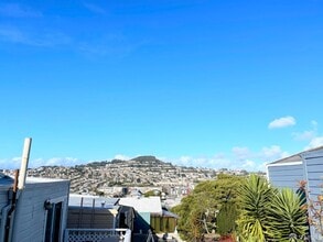 Building Photo - 2 Brighton Ave