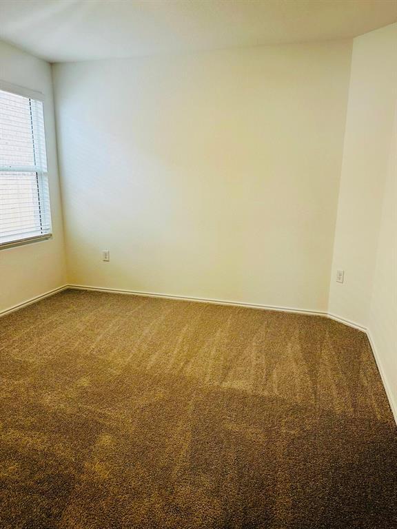 Building Photo - 204 Herald Dr