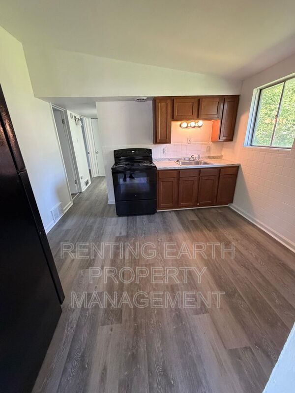 Building Photo - 3868 Meramec St