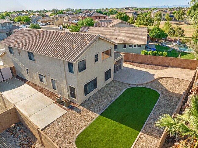 Building Photo - 16317 N 152nd Ave