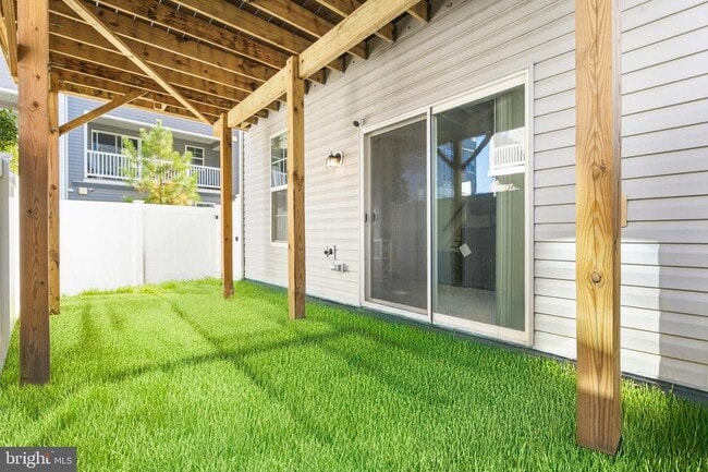 Building Photo - 2812 Lanham Hill Cir