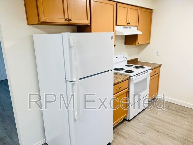 Building Photo - 2500 S 286th Pl