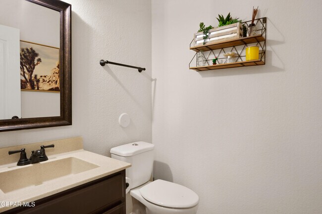 Building Photo - 13483 Halifax St