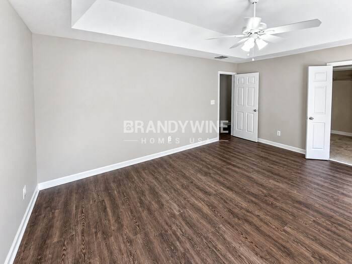 Building Photo - 5045 Promenade Dr SW