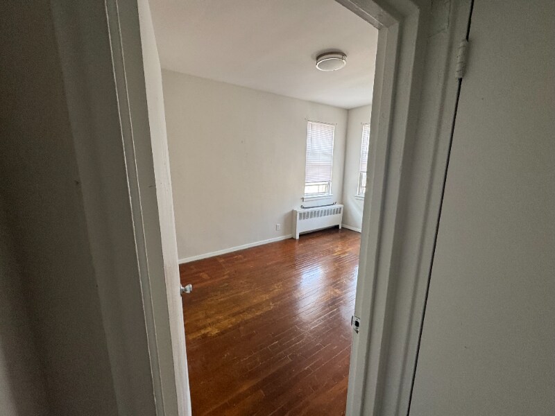 Building Photo - 85 Easton Ave