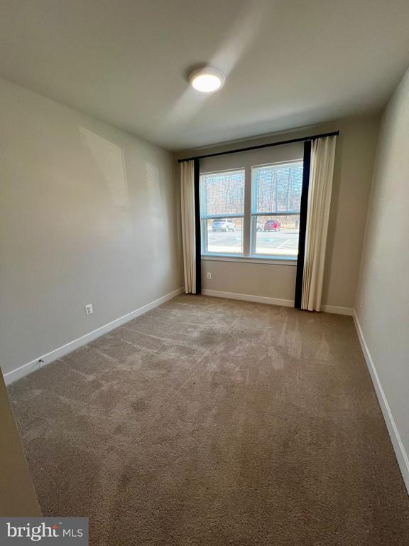 Building Photo - 10421 Resort Road